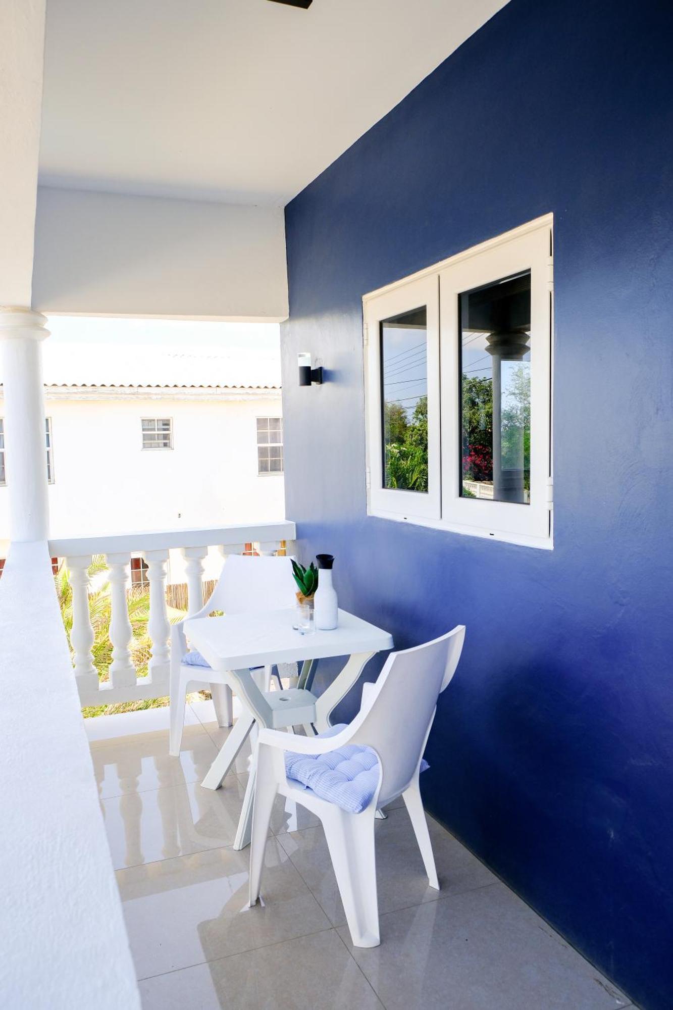 Tiki Blou - Mini Resort Centraal Gelegen Tussen Mambo Beach & Jan Thiel 威廉斯塔德 外观 照片